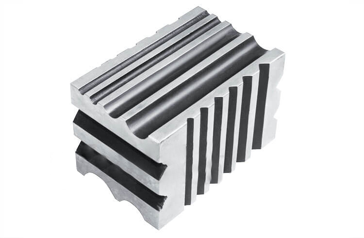 Riefen- und Scharnieranke