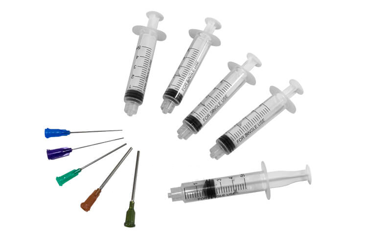 5 Einwegspritzen mit Kanüle