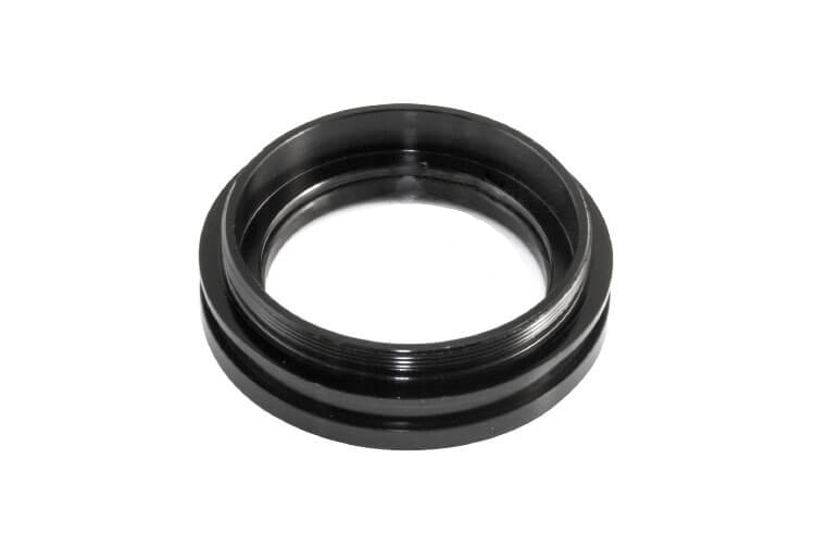 Zwischenring und Staubschutzkappe