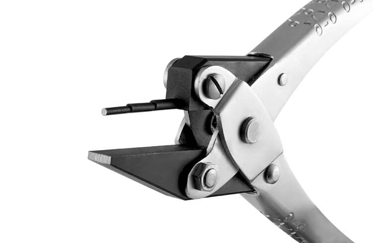 Parallel-Formzange rund 3-stufig / flach