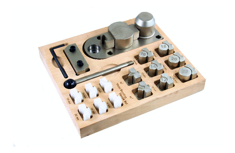 Biegemaschine mit Stahl und Kunststoff Druckstücken